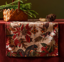 Load image into Gallery viewer, Navidad Runner 25
